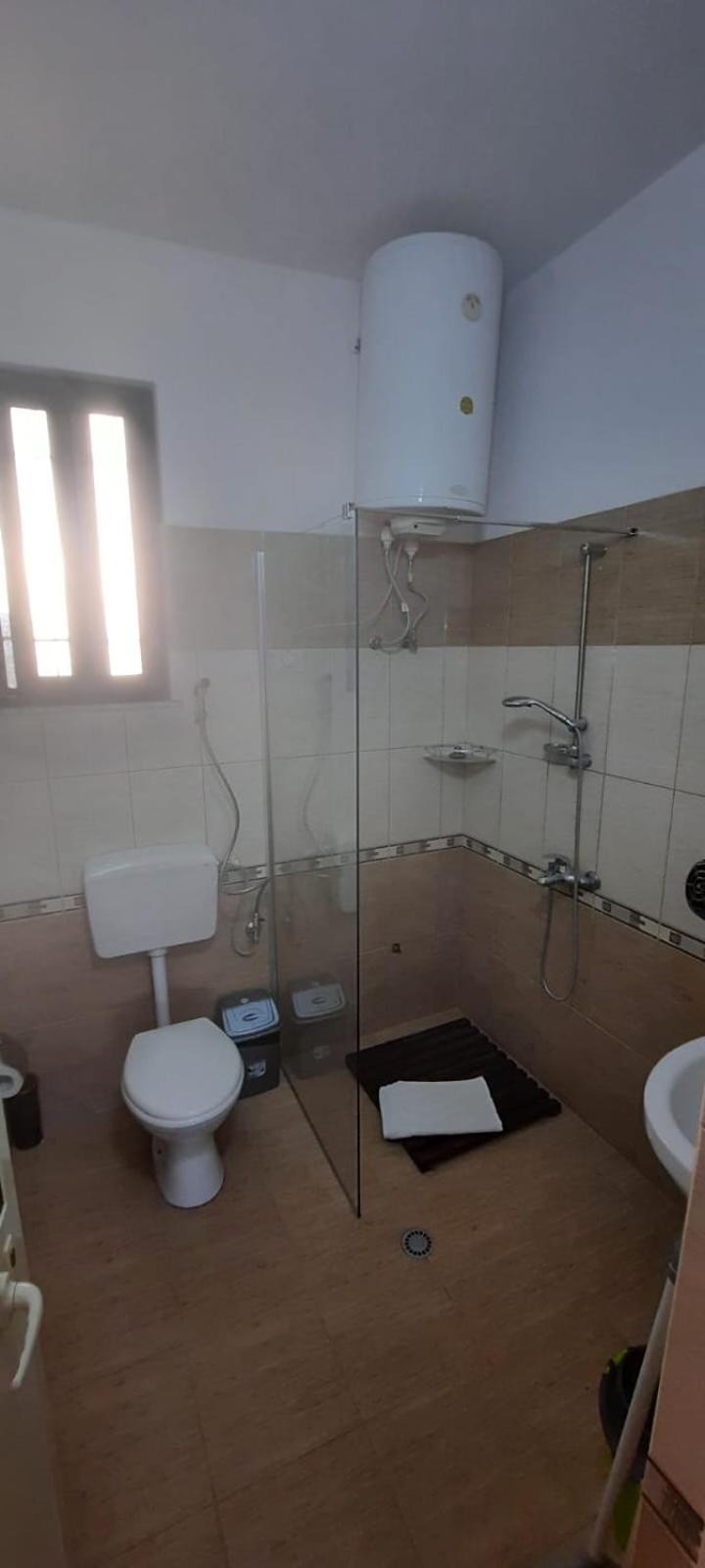 Vila Jone Golem  Exterior foto